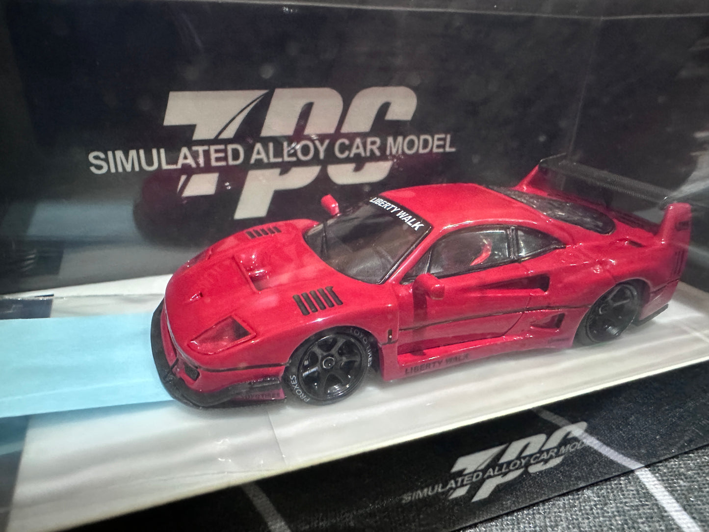 TPC LBWK Ferrari F40 Red with Sticker