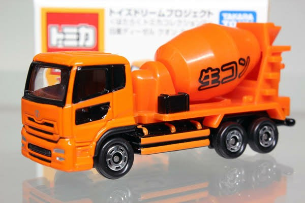 Takara Tomy Tomica Nissan Diesel Quon Mixer Truck Toys Dream Project Collection
