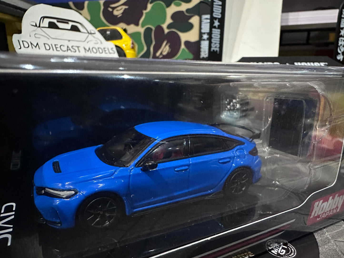 Hobby Japan Honda Civic Type R FL5 with Engine Display Model Racing Blue Pearl HJ641063BL