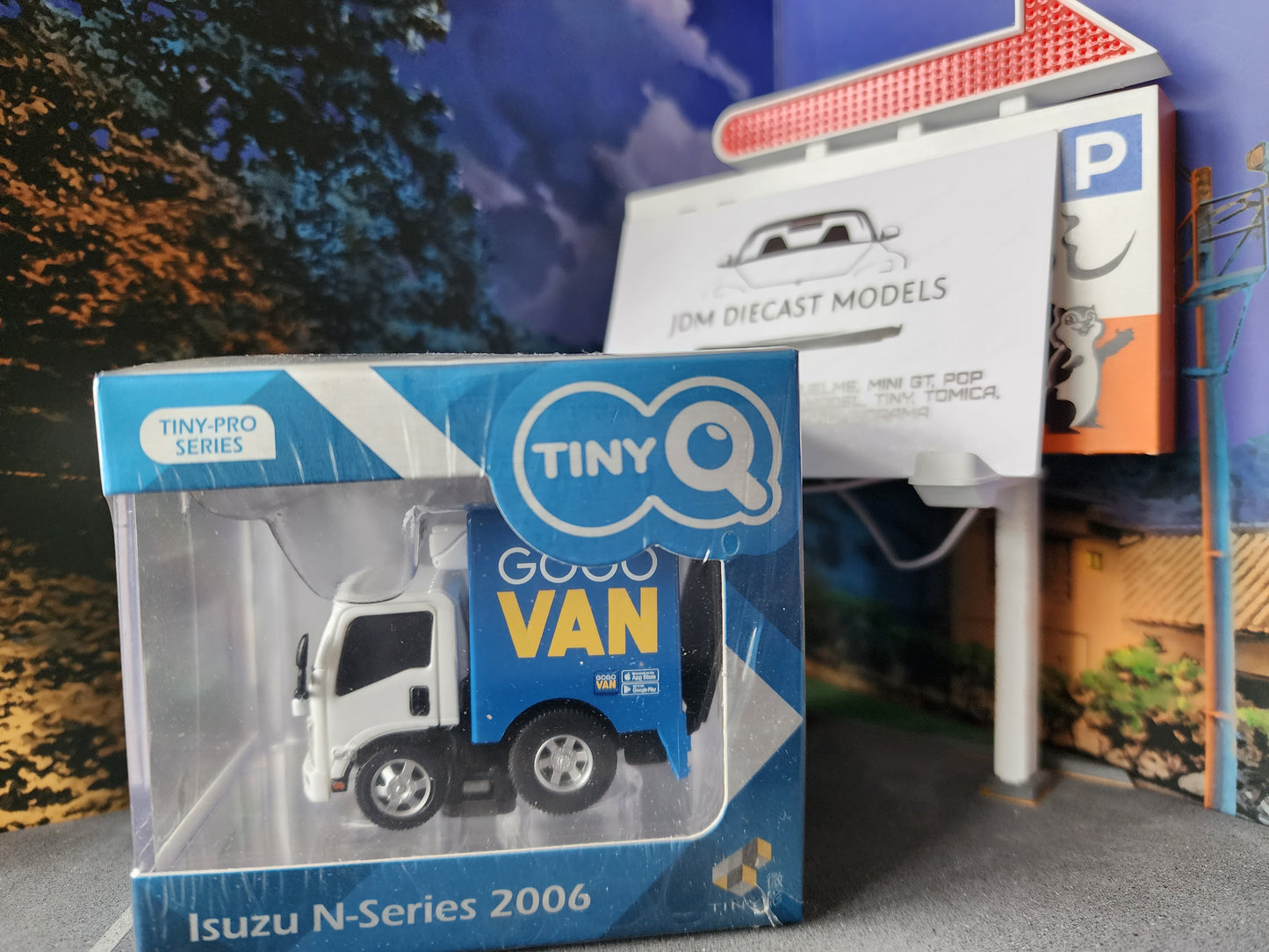 TinyQ Isuzu N-Series 2006 GogoVan TinyQ-08-S1