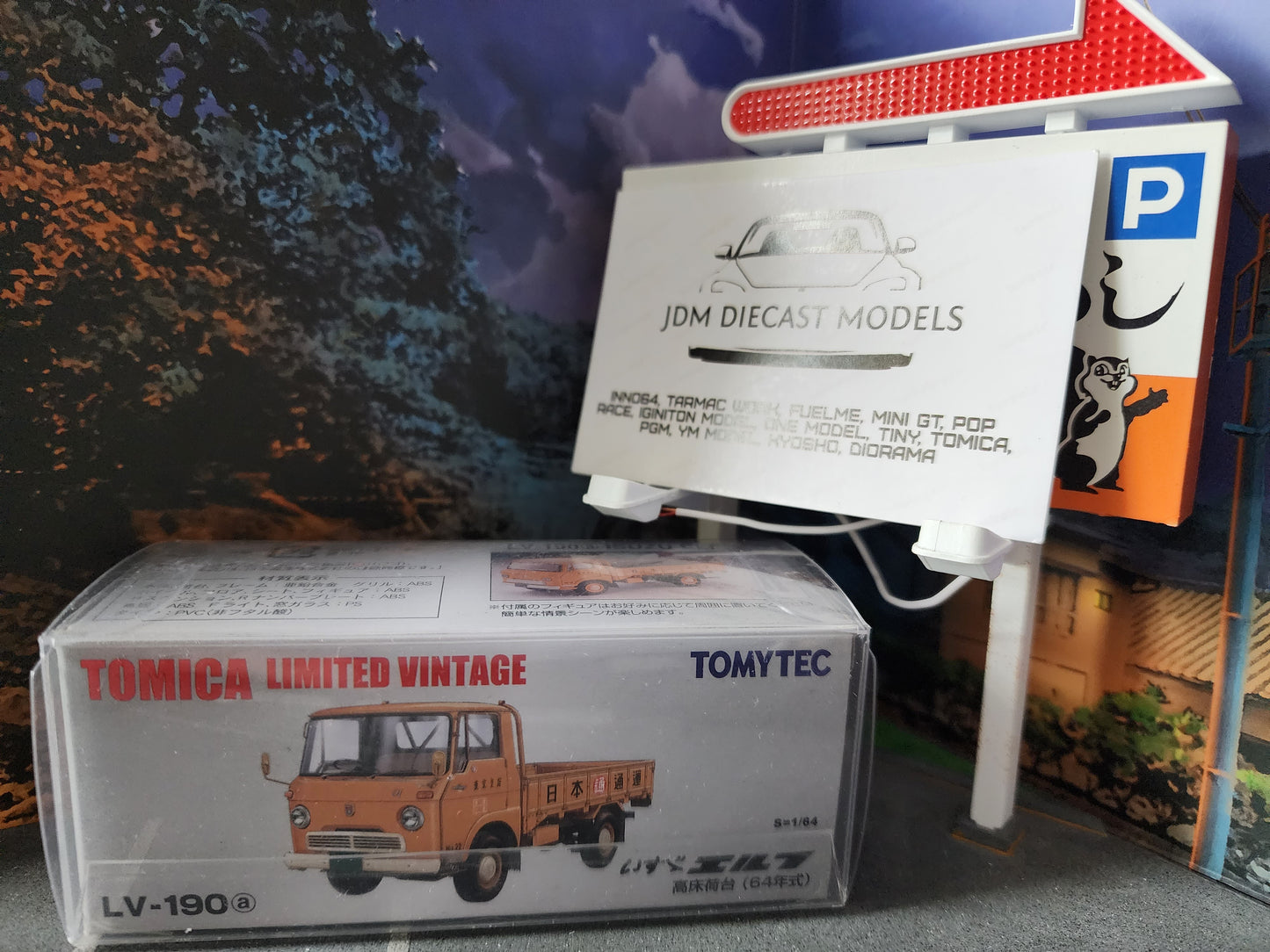 Tomica Limited Vintage LV-N190a Isuzu Elf 1964 High Loading Platform Nippon Express