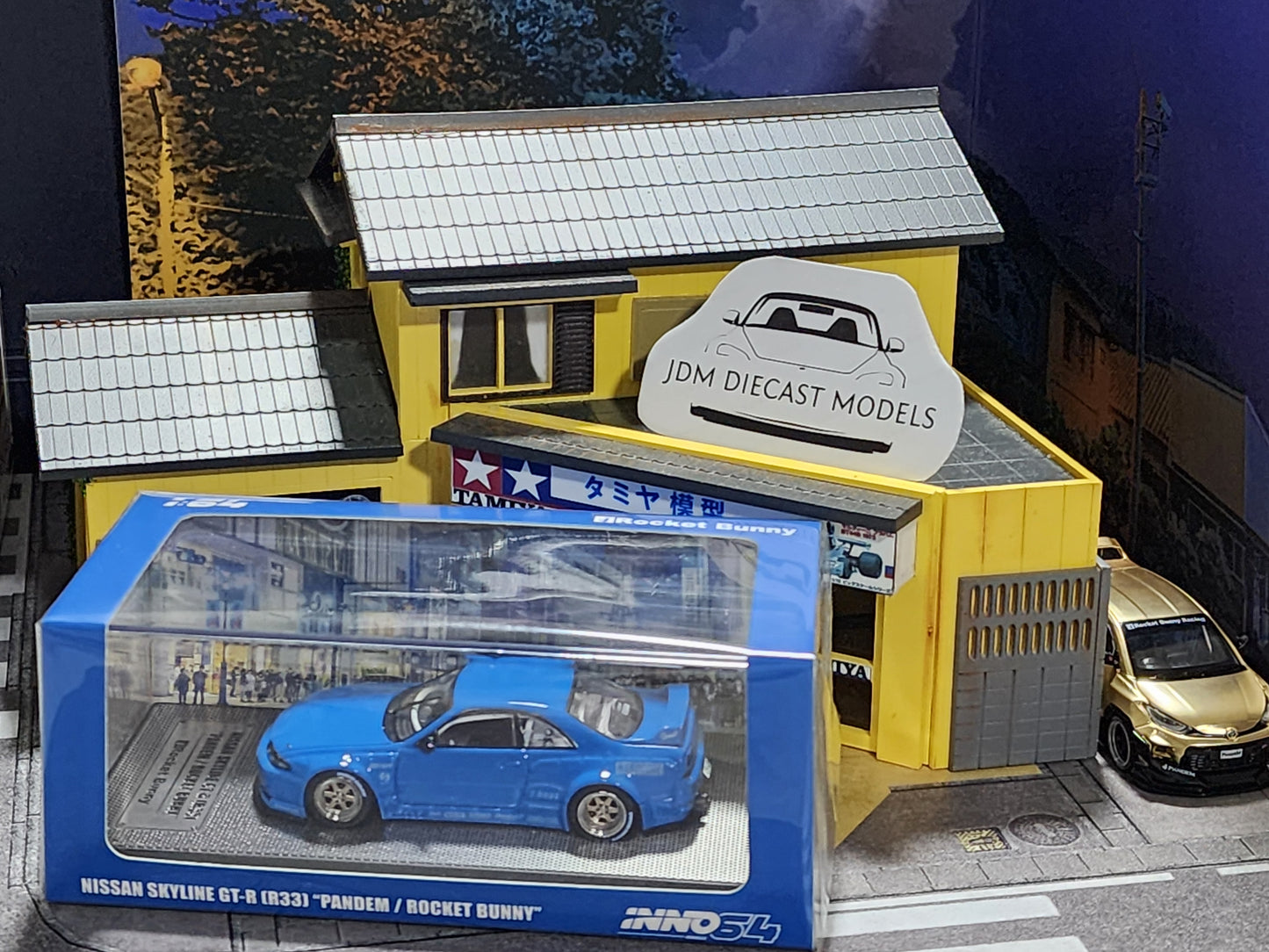 Inno64 Nissan Skyline GT-R R33 Pandem Rocket Bunny Blue IN64-R33P-BLU