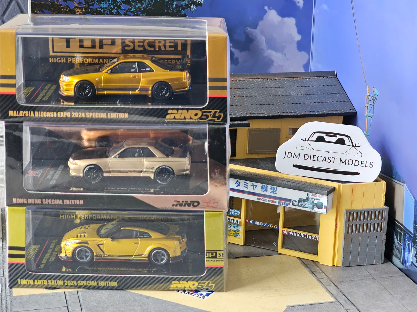 Inno64 1/64 Nissan Skyline top secret Gold r32,r34 and r35