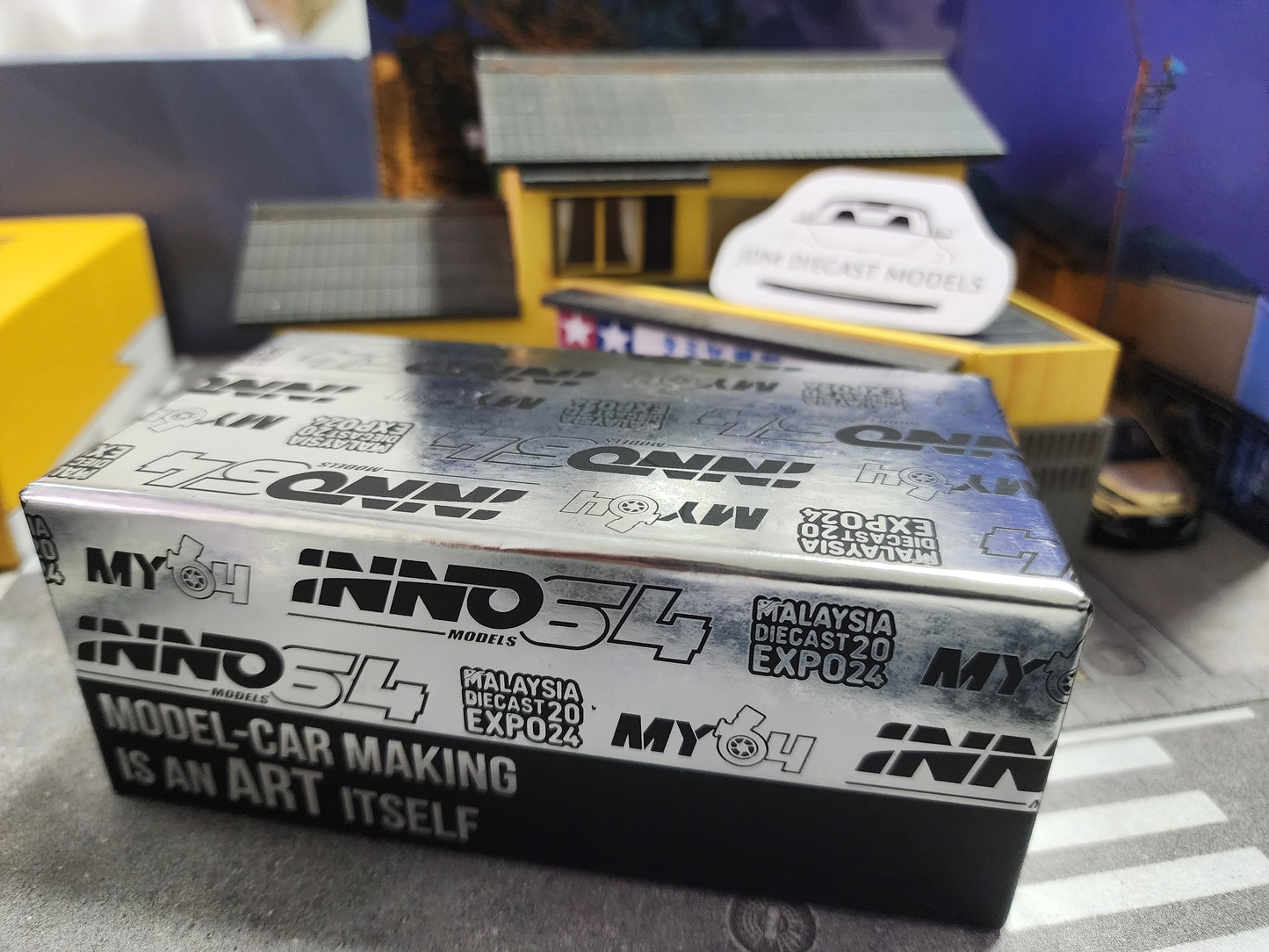 Inno64 MDX24 Event Gift Car Nissan Skyline GTR R35