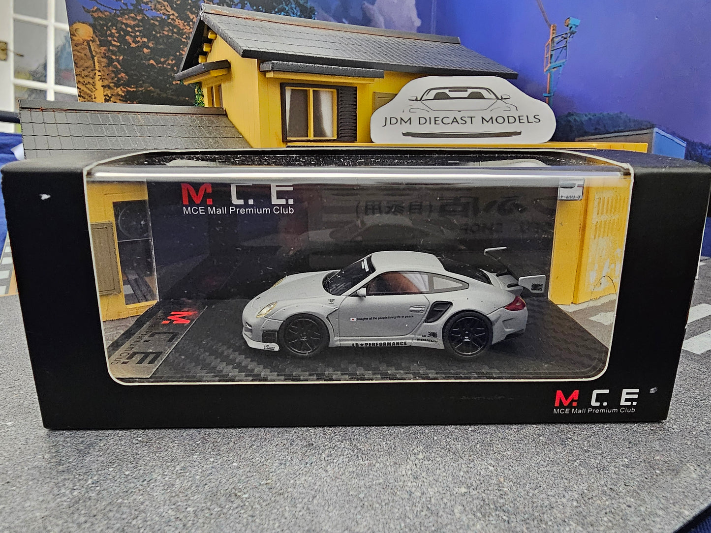 MCE 1/64 Liberty Walk LB Works Porsche 911 997 Grey