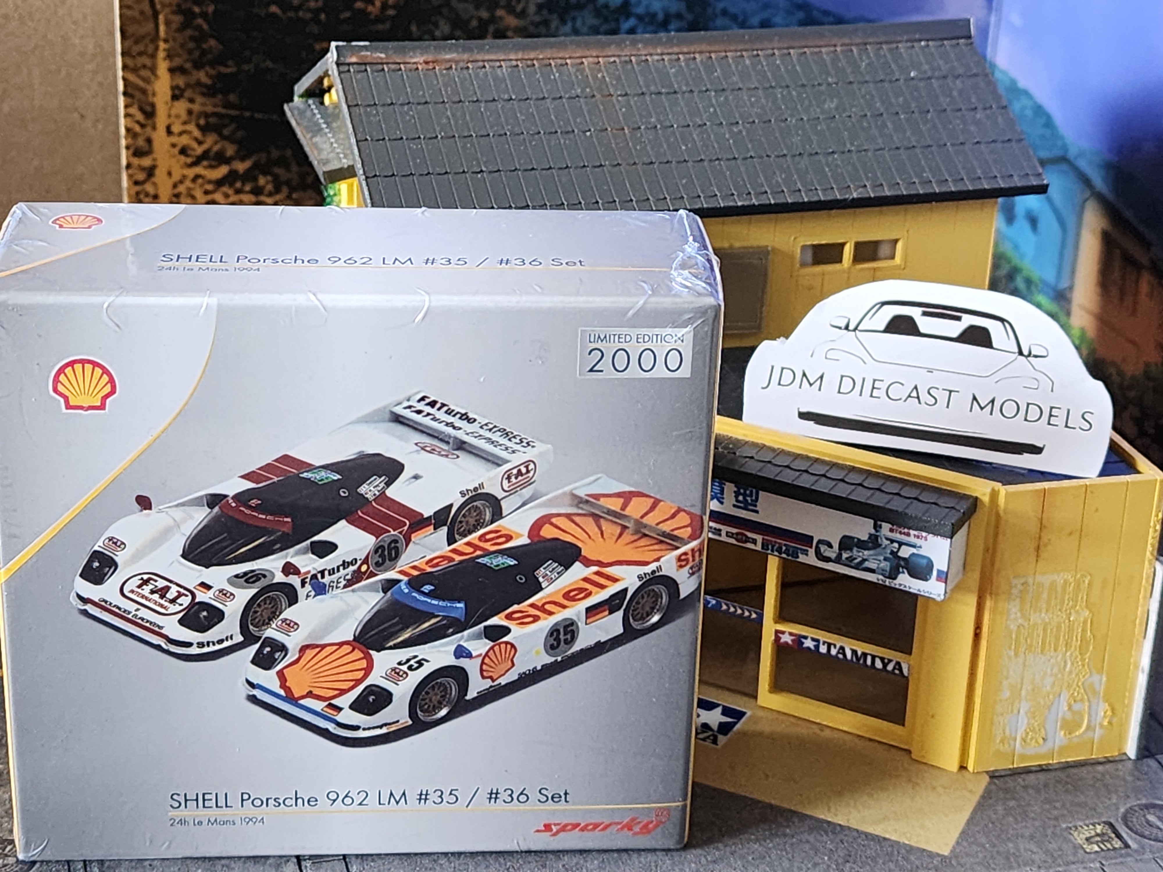 Sparky Shell Porsche 962 LM Winner 244 Le Mans 1994 Set - MINIATURE TOY Sparky Shell Porsche 962 LM Winner 244 Le Mans 1994 Set - MINIATURE TOY