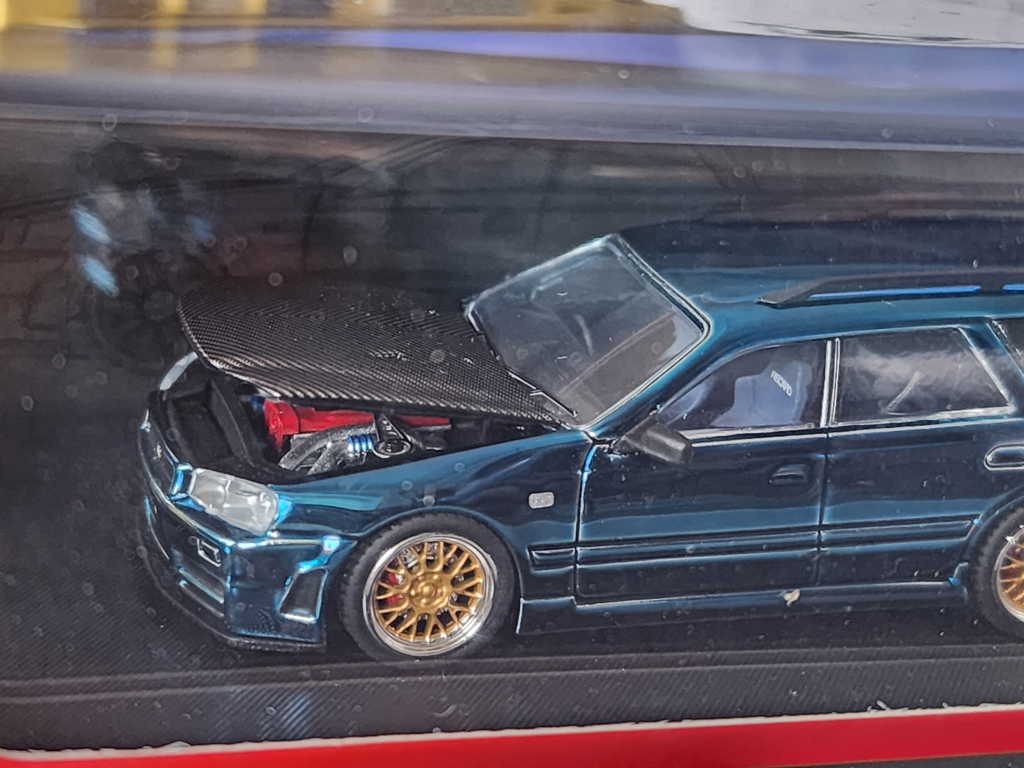 Zoom 1/64 Nissan Stagea R34 Chrome Blue