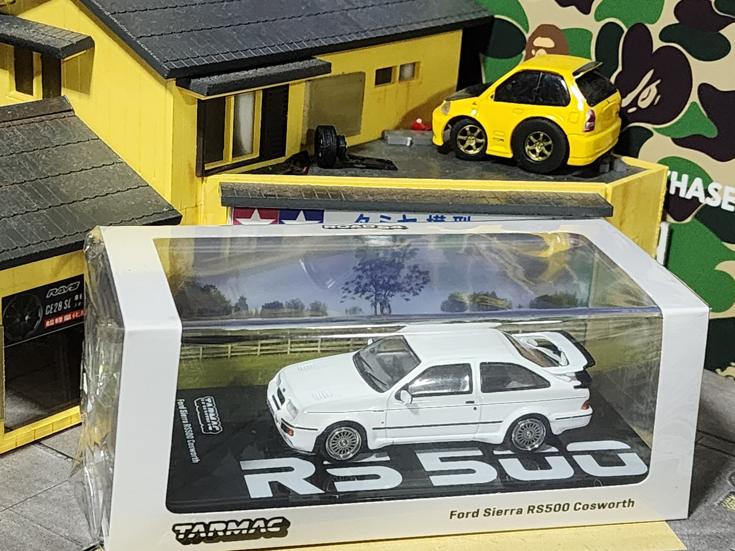 Tarmac Works Ford Sierra RS500 Cosworth White