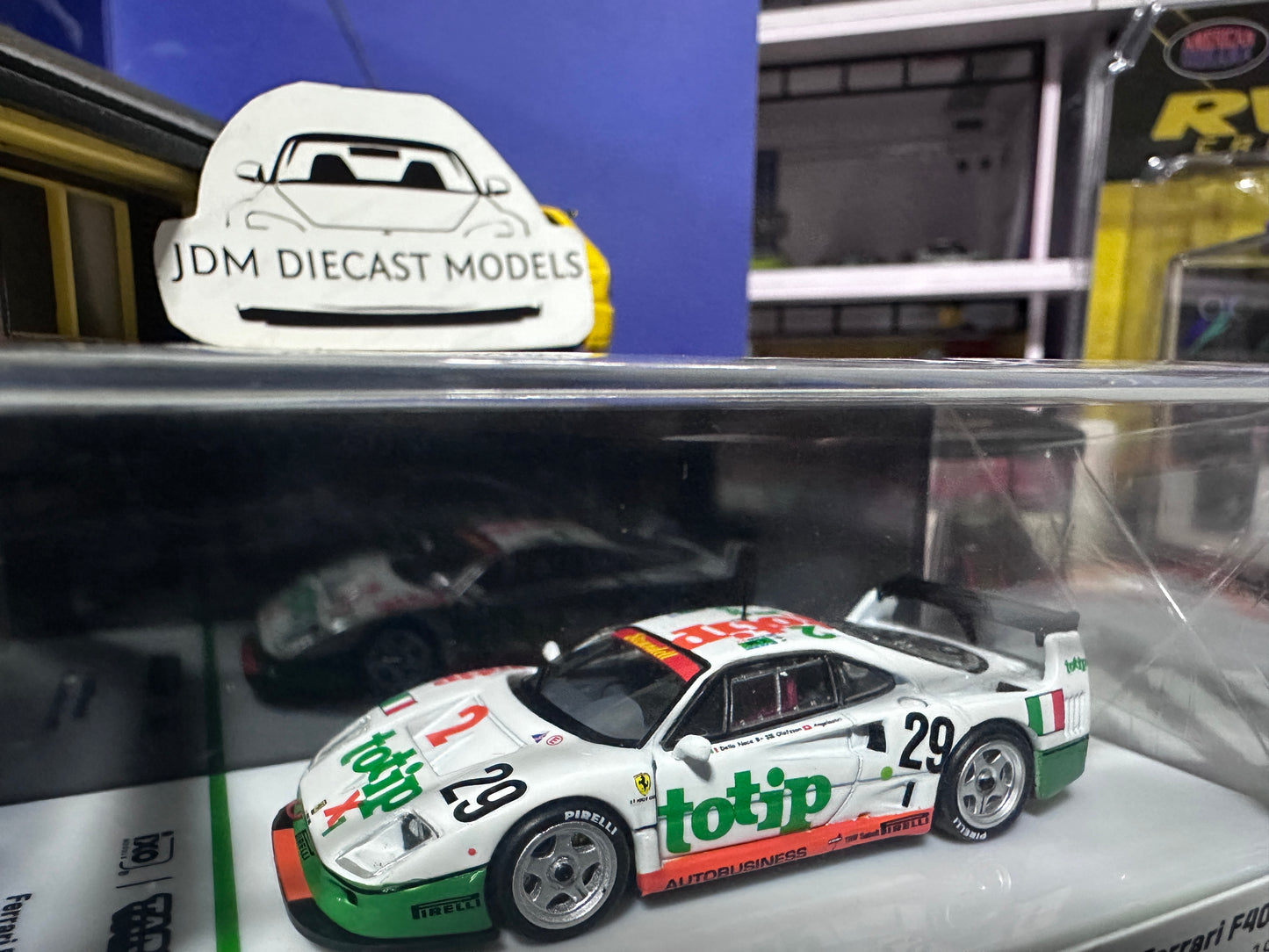 Tarmac Works Ferrari F40 LM 24hr of Le Mans 1994 A. Olofsson S. Angelastri L. Della Noce