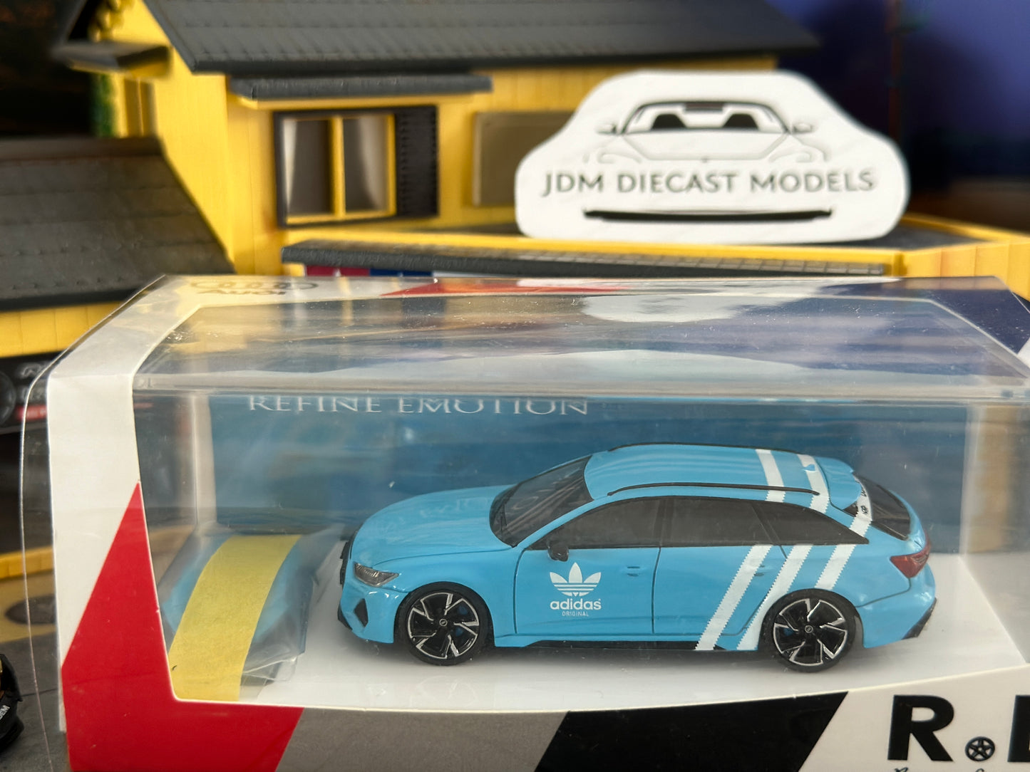 Refine Emotion AUDI RS6 Adidas Blue w/Roofbox limited edition 399
