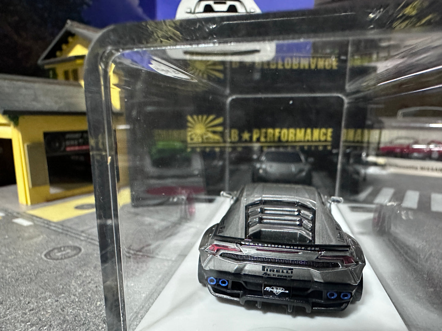 LB PERFORMANCE 1:64 LIBERTY WALK LB-WORKS Huracan LP610 Chrome Resin