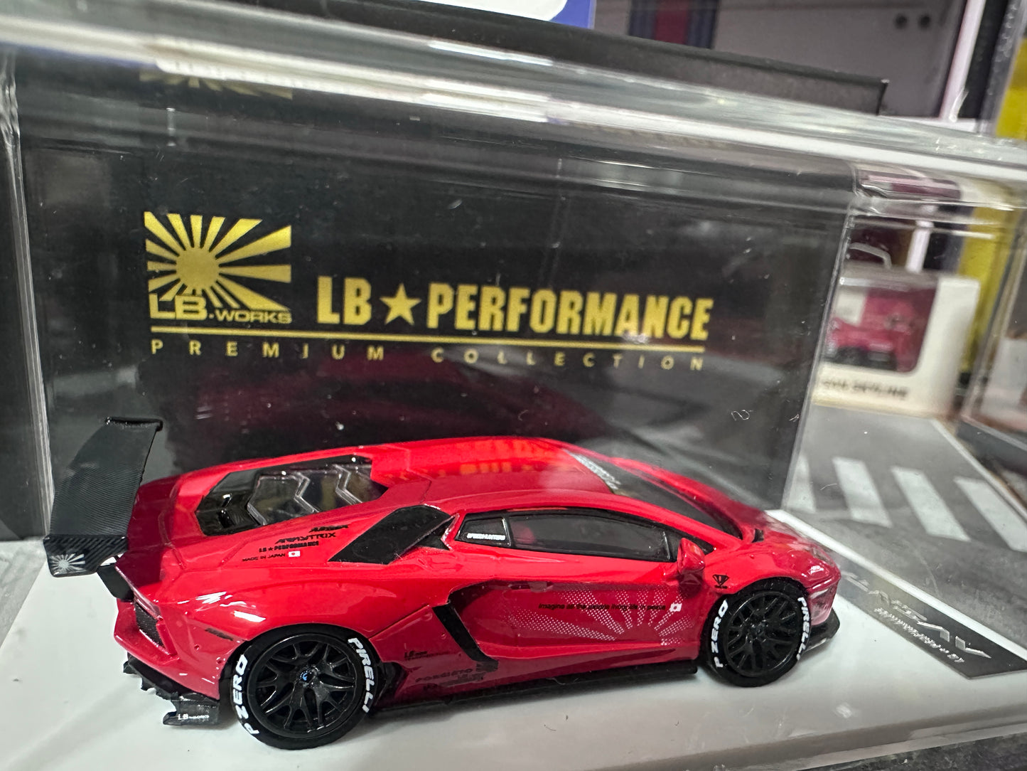 LB PERFORMANCE 1:64 LIBERTY WALK LB-WORKS Aventador LP700 Red Resin