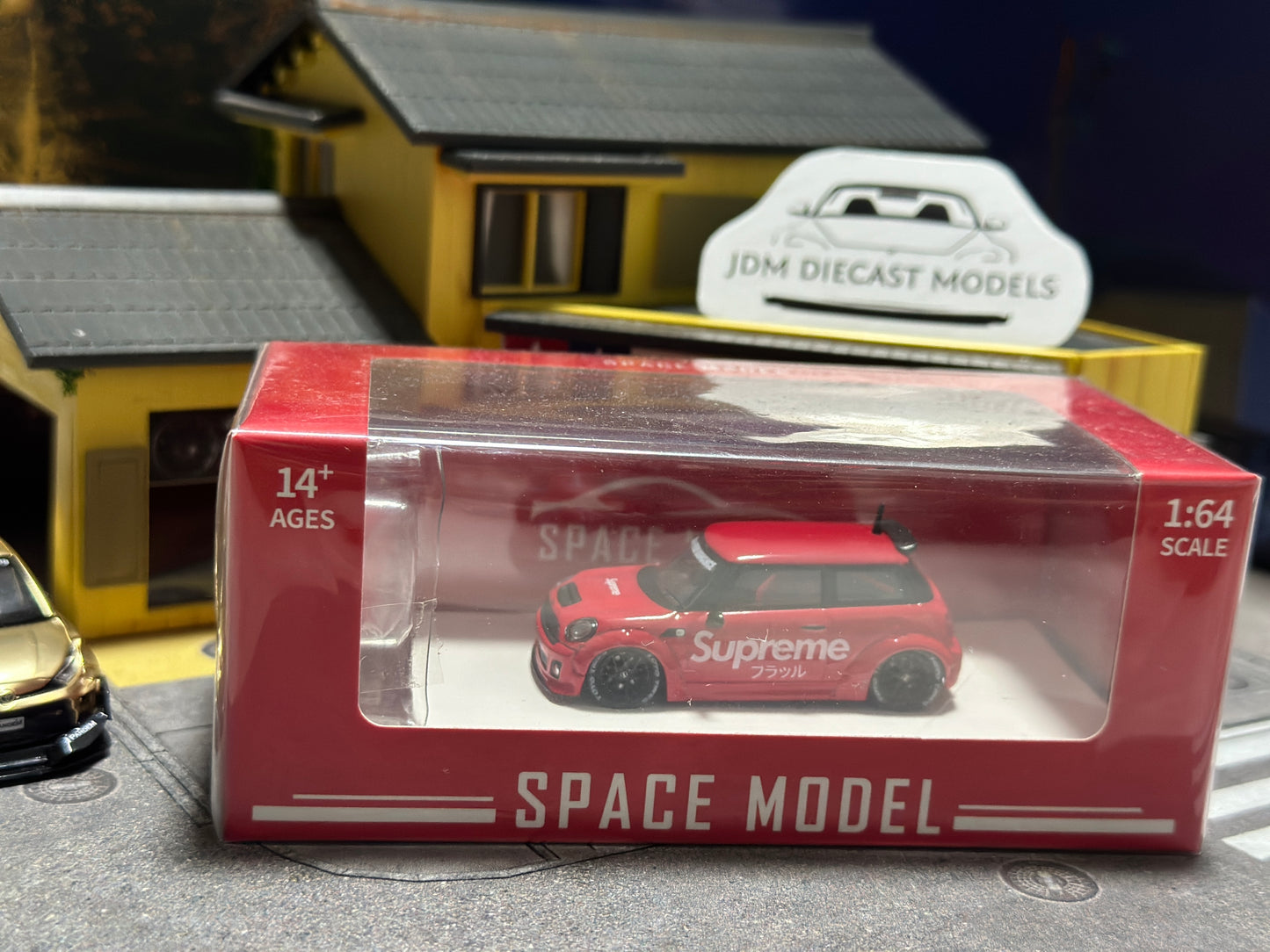 Space Model Mini Cooper Supreme With Bear Figurine