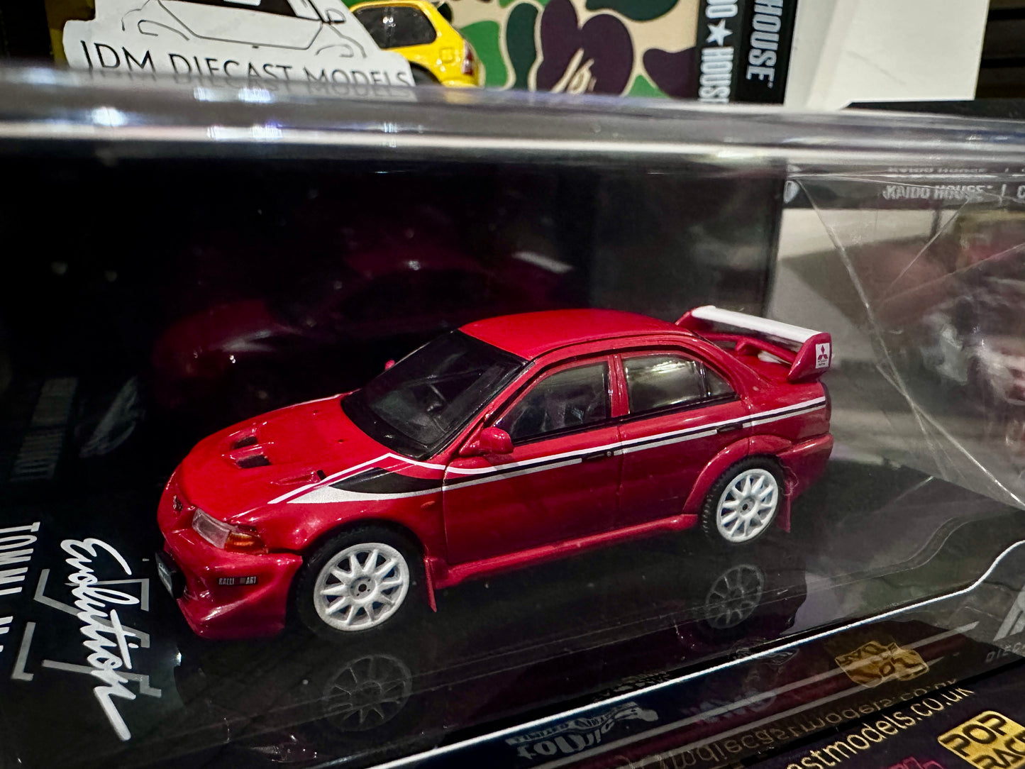 Hobby Japan Mitsubishi Lancer GSR Evolution VI (T.M.E.) Special Coloring Package with Mud Flag Passion Red HJ642033CR