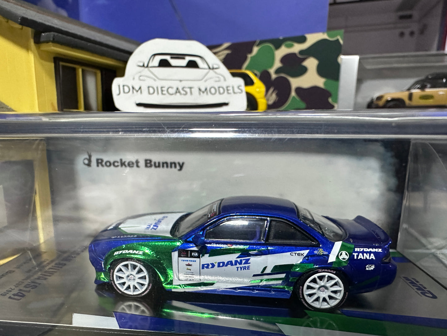 Inno64 1/64 NISSAN SILVIA (S14) BOSS "ROCKET BUNNY" 2019 FIA INTERCONTINENTAL DRIFT CUP CHARLES NG