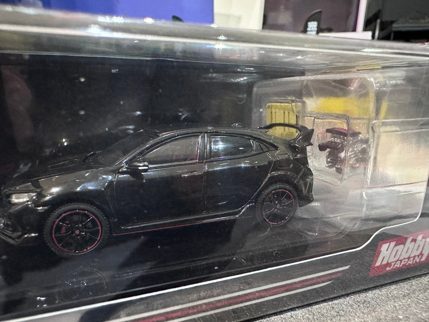 Hobby Japan Honda CIVIC TYPE R FK8 2020 with Engine Display Model Crystal Black HJ642055ABK