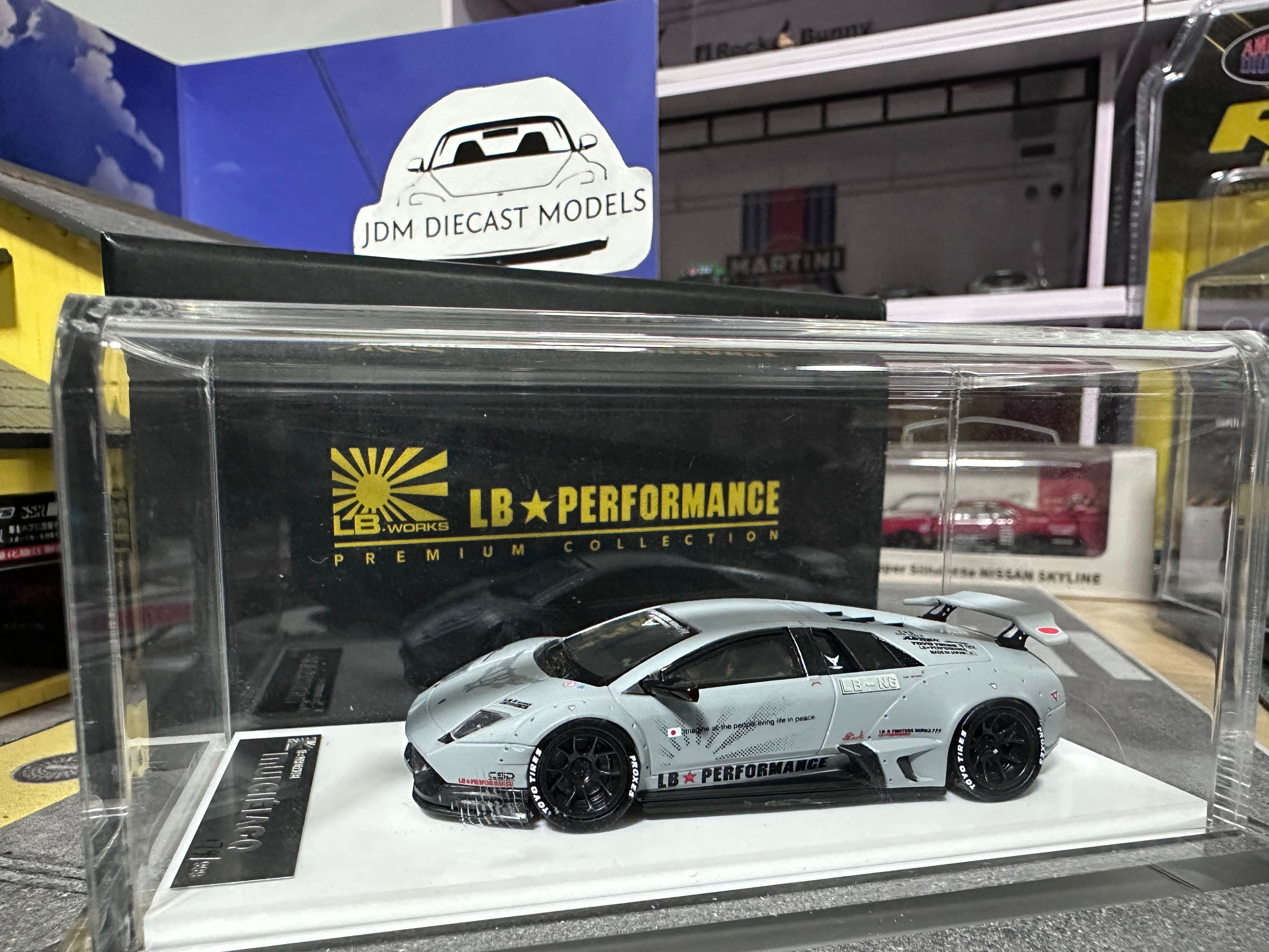 Maquette LB-WORKS LAMBORGHINI MURCIELAGO 1/24 Maquette LB-WORKS LAMBORGHINI MURCIELAGO 1/24