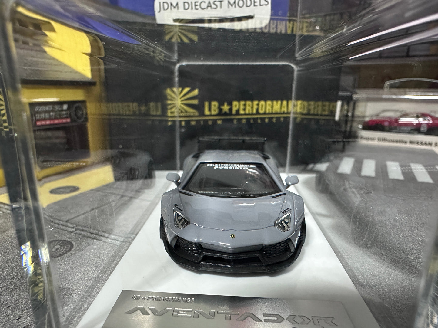 LB PERFORMANCE 1:64 LIBERTY WALK LB-WORKS Aventador LP700 Grey Resin