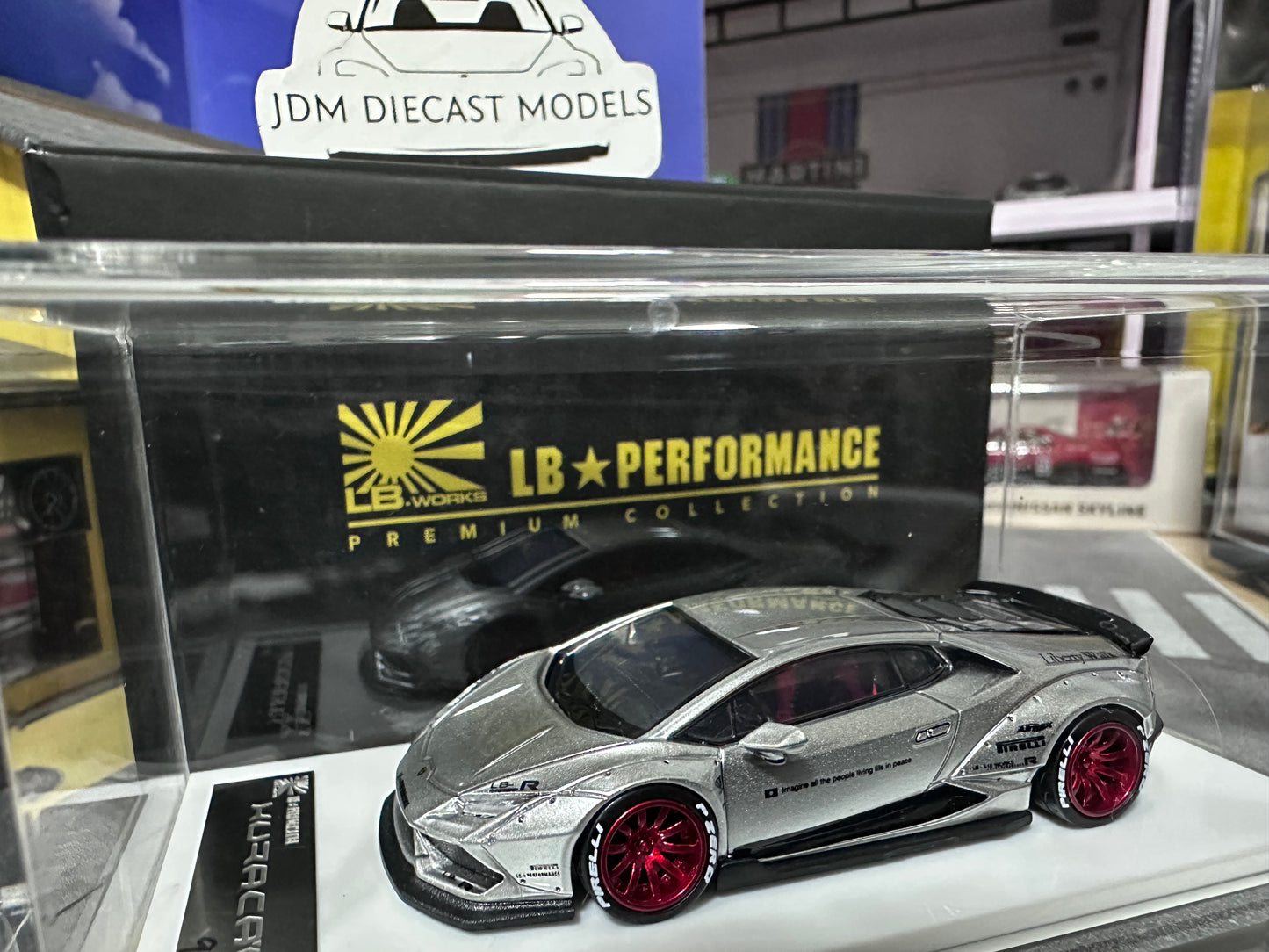 LB PERFORMANCE 1:64 LIBERTY WALK LB-WORKS Huracan LP610 Chrome Resin