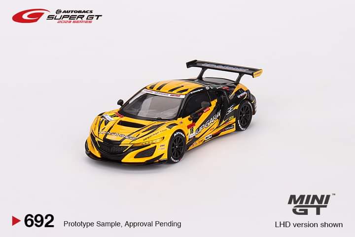 MiniGT Japan Super GT Series Honda NSX GT3 EVO22 #18 "UPGARAGE NSX GT3" TEAM UPGARAGE