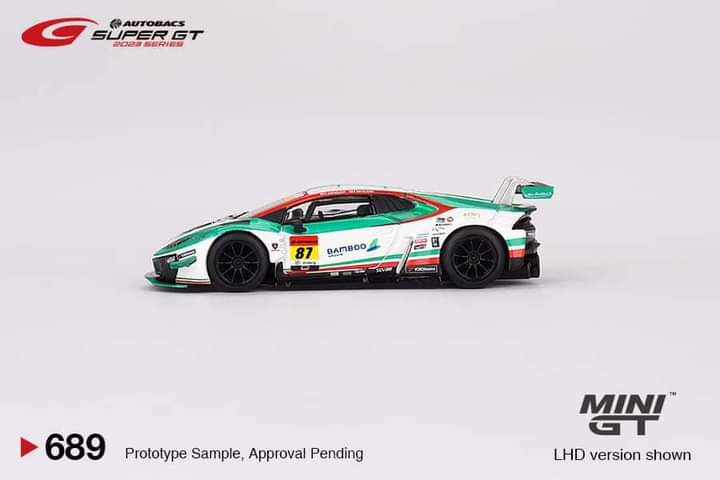MiniGT Japan Super GT Series Lamborghini Huracán GT3 EVO #87 "Bamboo Airways Lamborghini GT3" JLOC