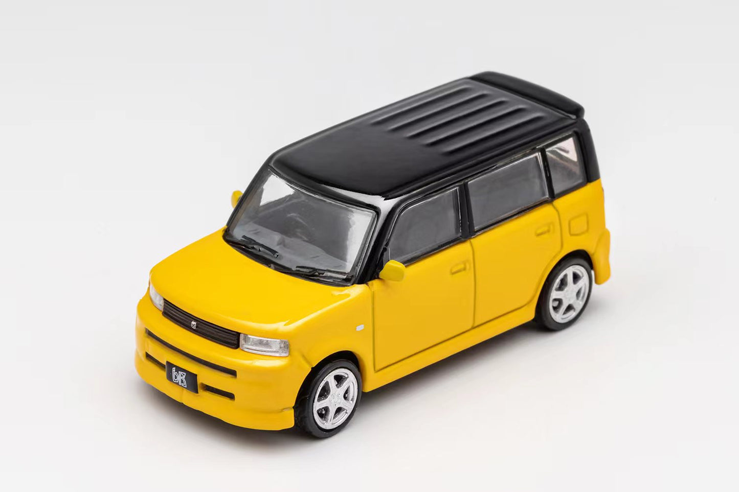Short Preorder DCT Toyota bB mk1 XP30