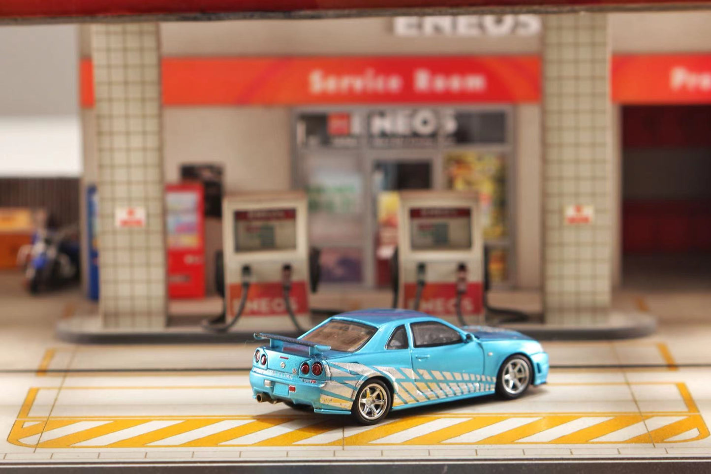 Stance Hunters Skyline GT-R R34 Z-tune Gurucollector Chrome Blue