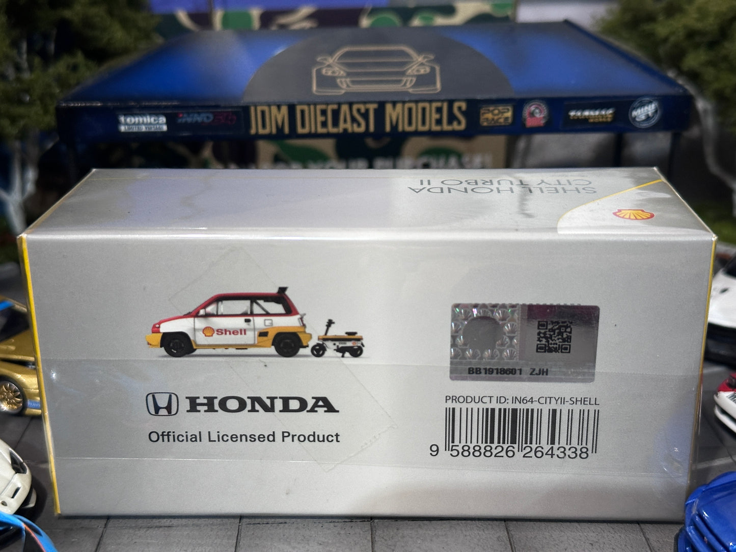 INNO64 Honda City Turbo II w/ Motocompo Shell