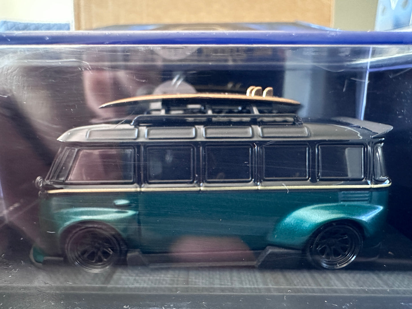 Inspire Model Volkswagen Kombi Camper Van Black and Green Robert Design-Model