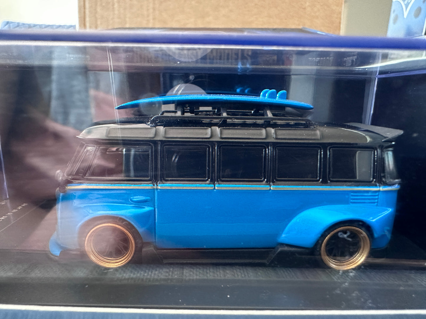 Inspire Model Volkswagen Kombi Camper Van Black and Blue Robert Design-Model