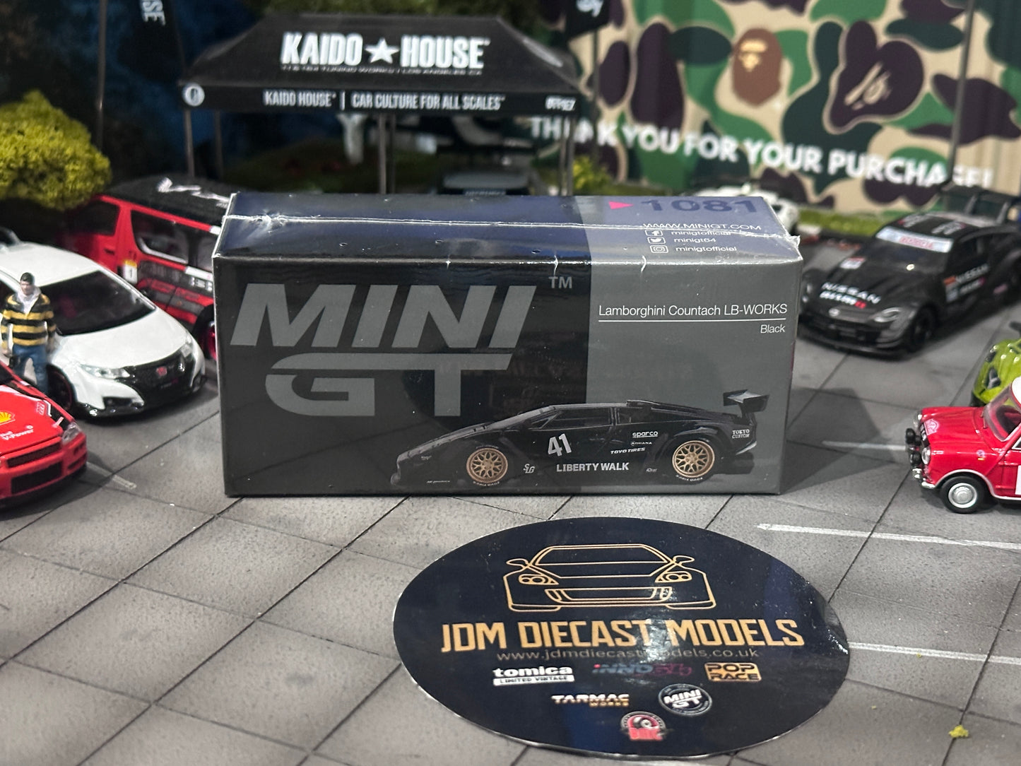 Mini GT Lamborghini Countach LB-WORKS (Black) MGT01081