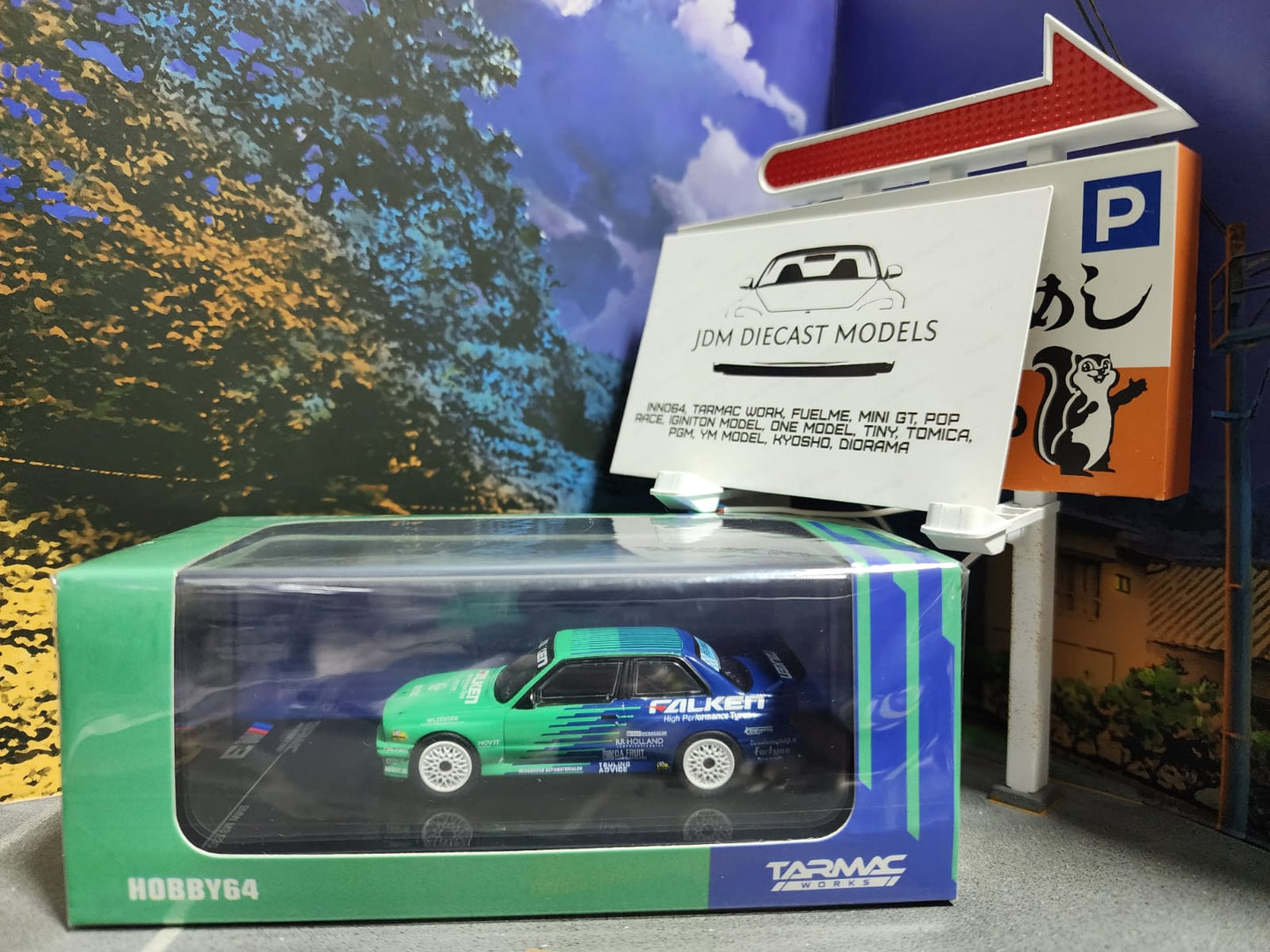 Tarmac Works BMW M3 E30 Falken