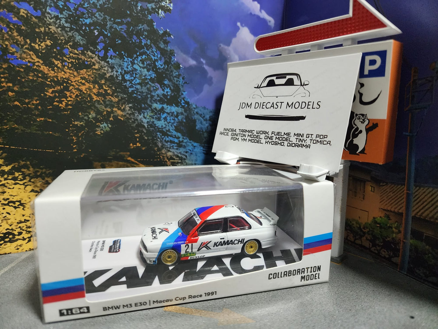 Tarmac Works BMW M3 E30 Macau Cup Race 1991 Charles Kwan ixo Models