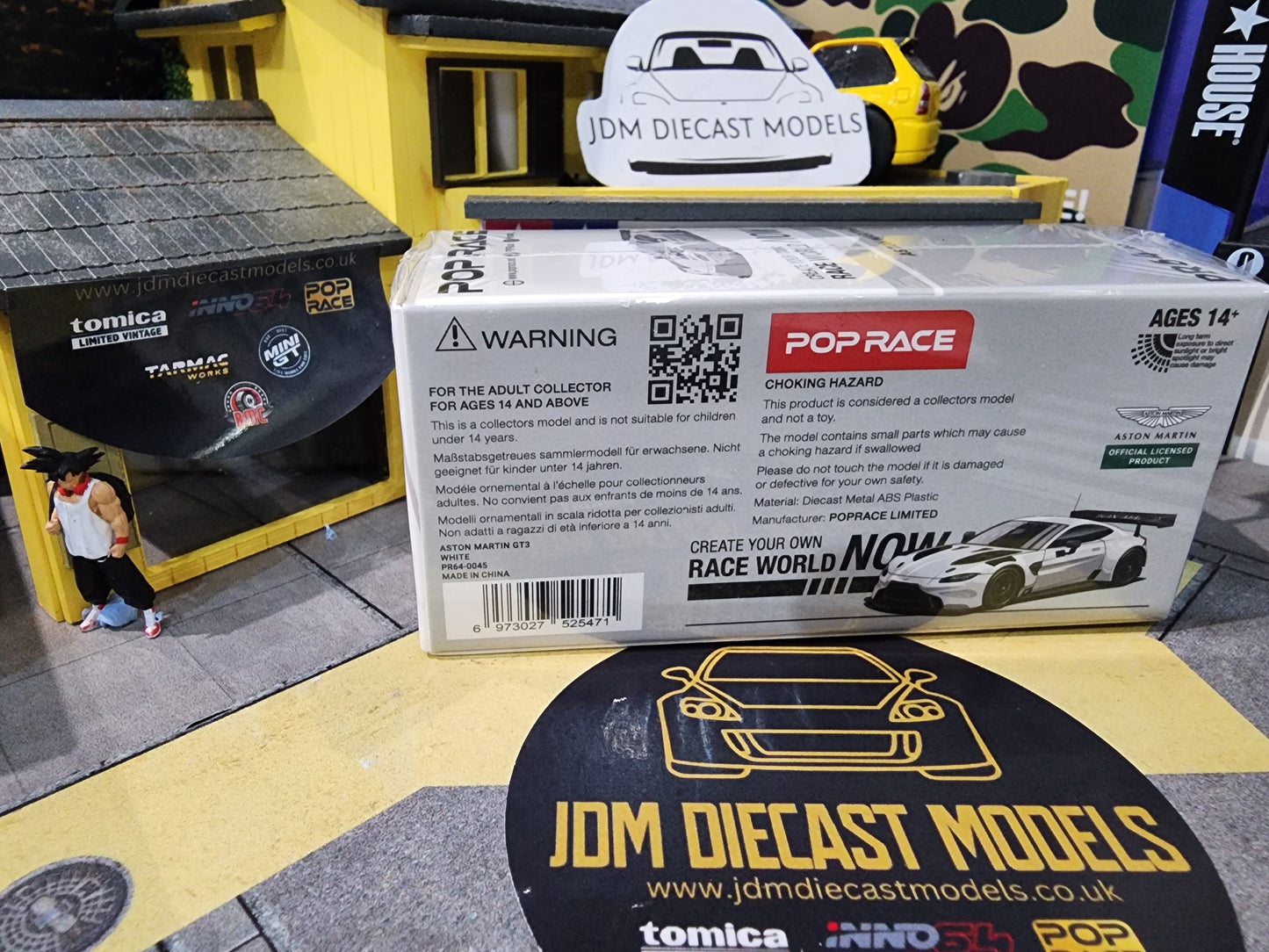 Poprace 1/64 Aston Martin Vantage GT3 White PR64-45