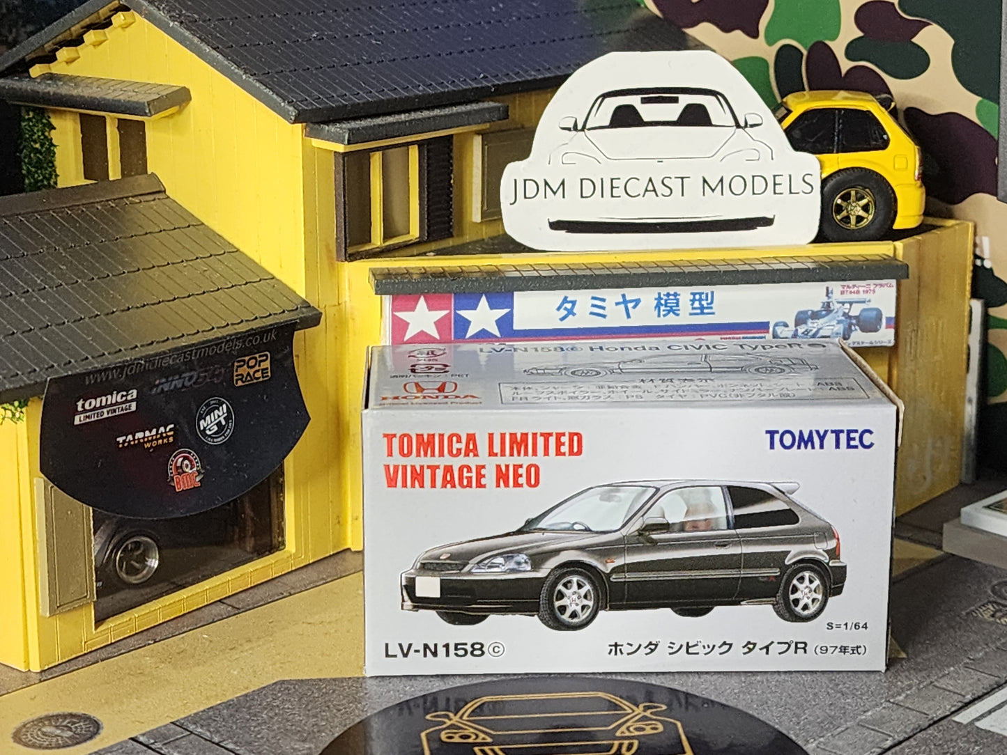TLV LV-N158c 1/64 Honda Civic Type-R 97 Black Tomica Limited Vintage Neo