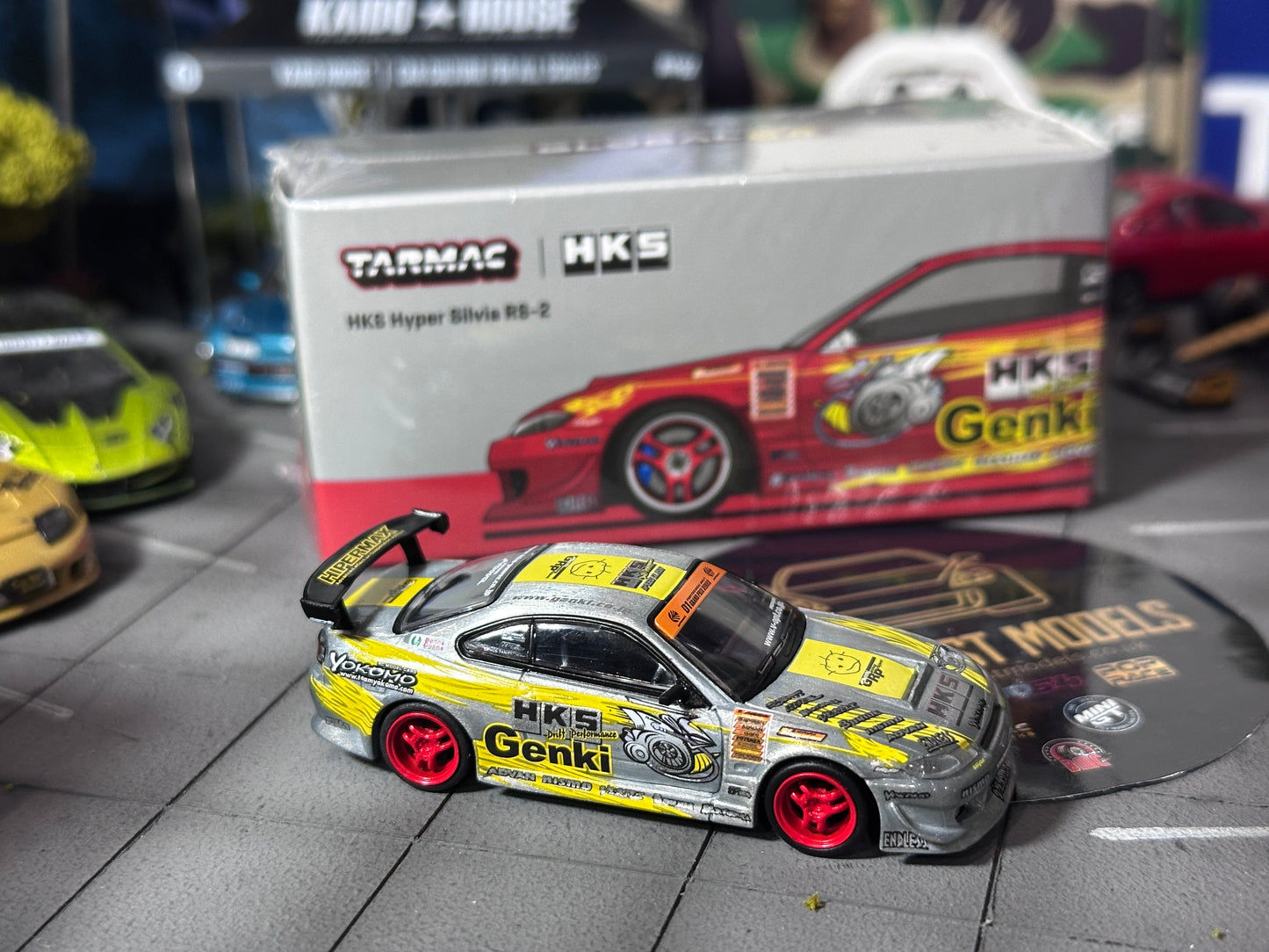 [Chase] Tarmac Works Nissan HKS Hyper Silvia RS-2 S15 (Red)