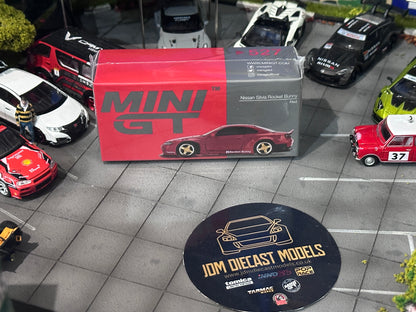 Mini GT Nissan Silvia Rocket Bunny RED MGT00527