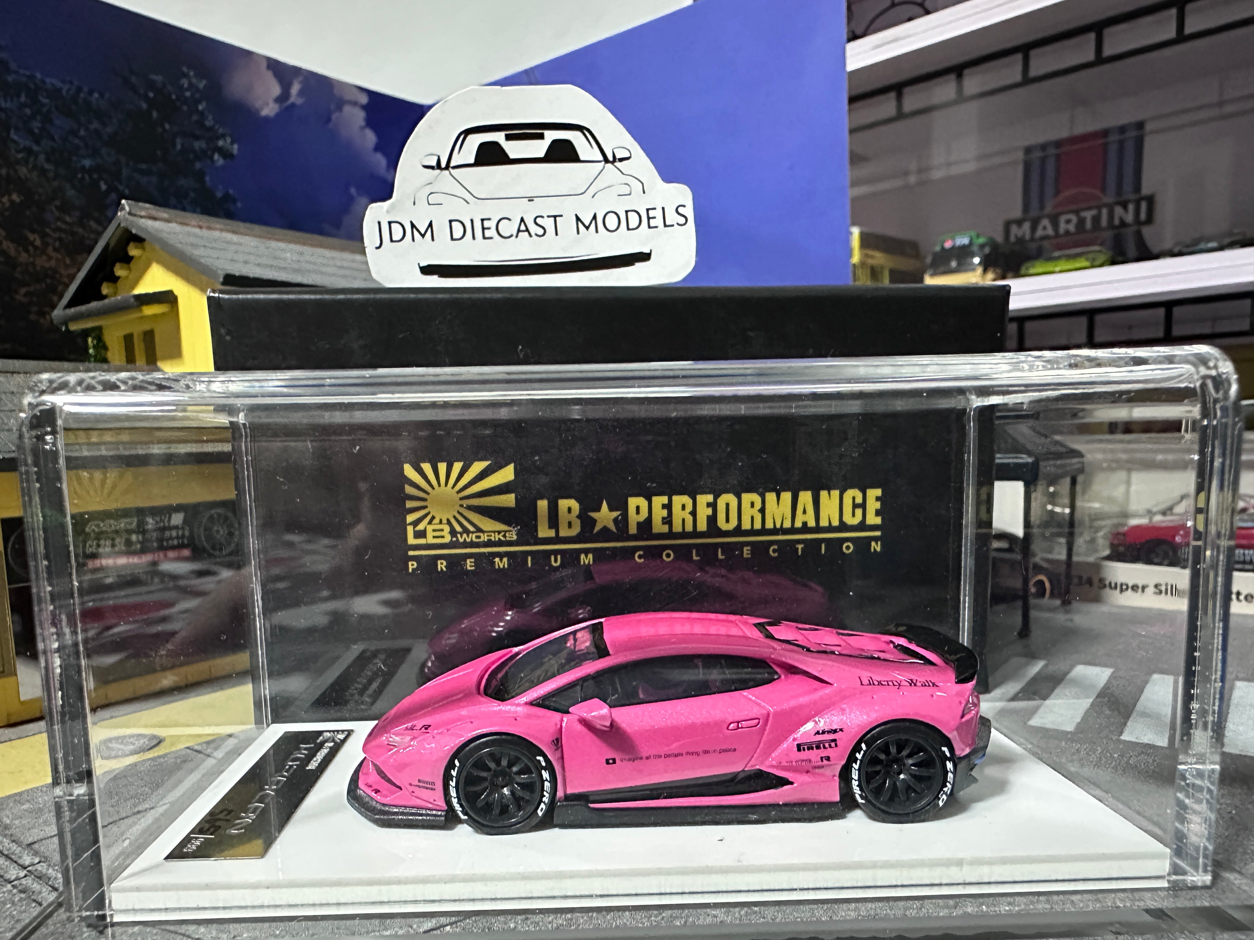 LB PERFORMANCE 1:64 LIBERTY WALK LB-WORKS Huracan LP610 Pink Resin ...