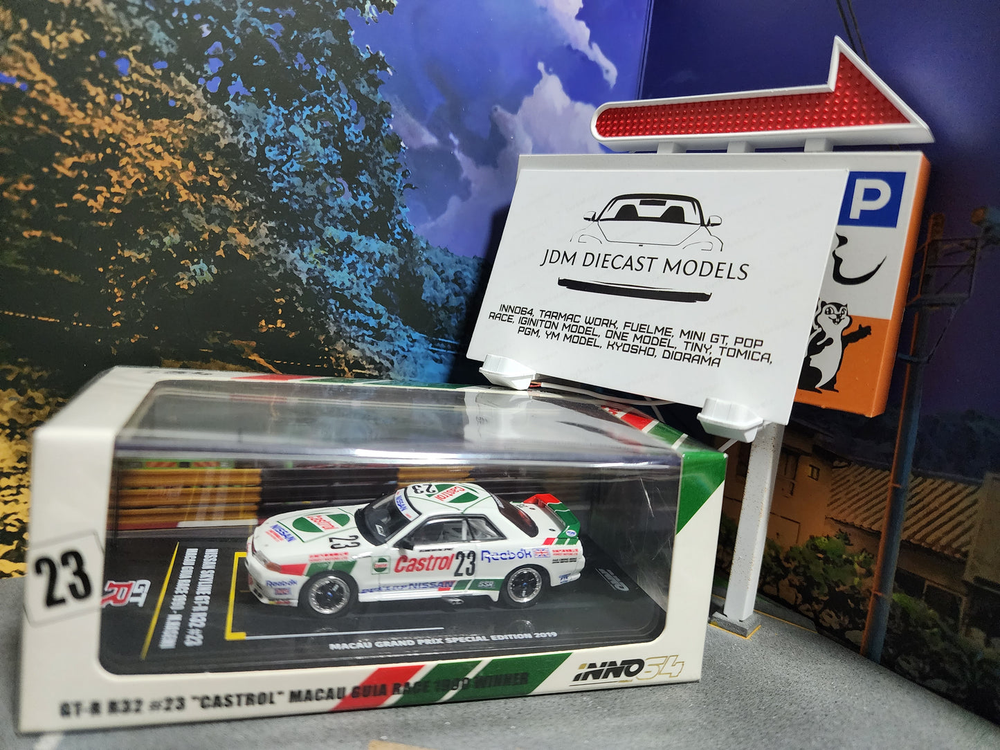 Inno64 Nissan Skyline GT-R R32 #23 Macau Guia Race 1990 - M. Hasemi Macau Grand Prix Special Edition 2019 Castrol Reebok