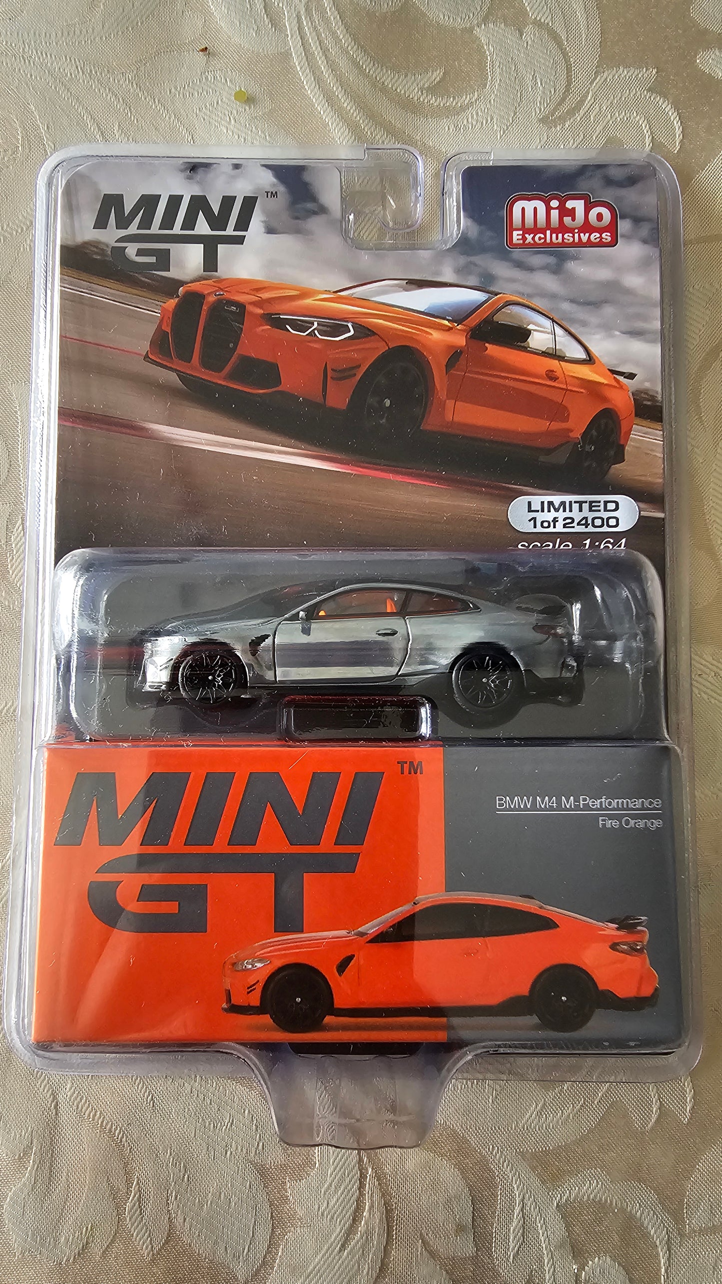 MiniGT BMW M4 Competition (G82) Fire Orange CHASE
