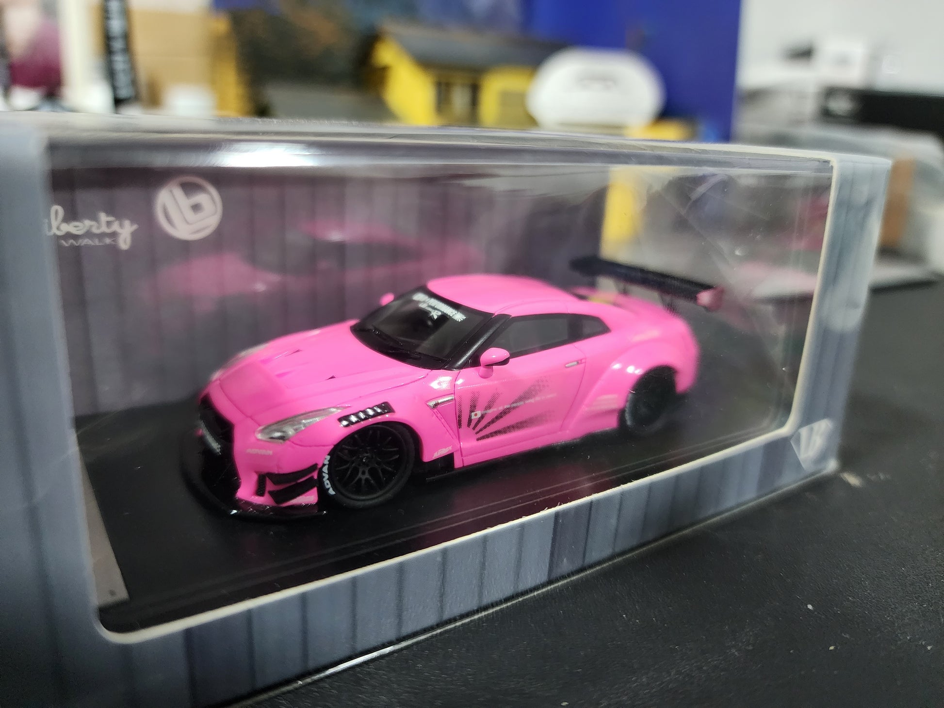 MCE Skyline GT-R R35 Pink Resin LBWK – JDM Diecast Models