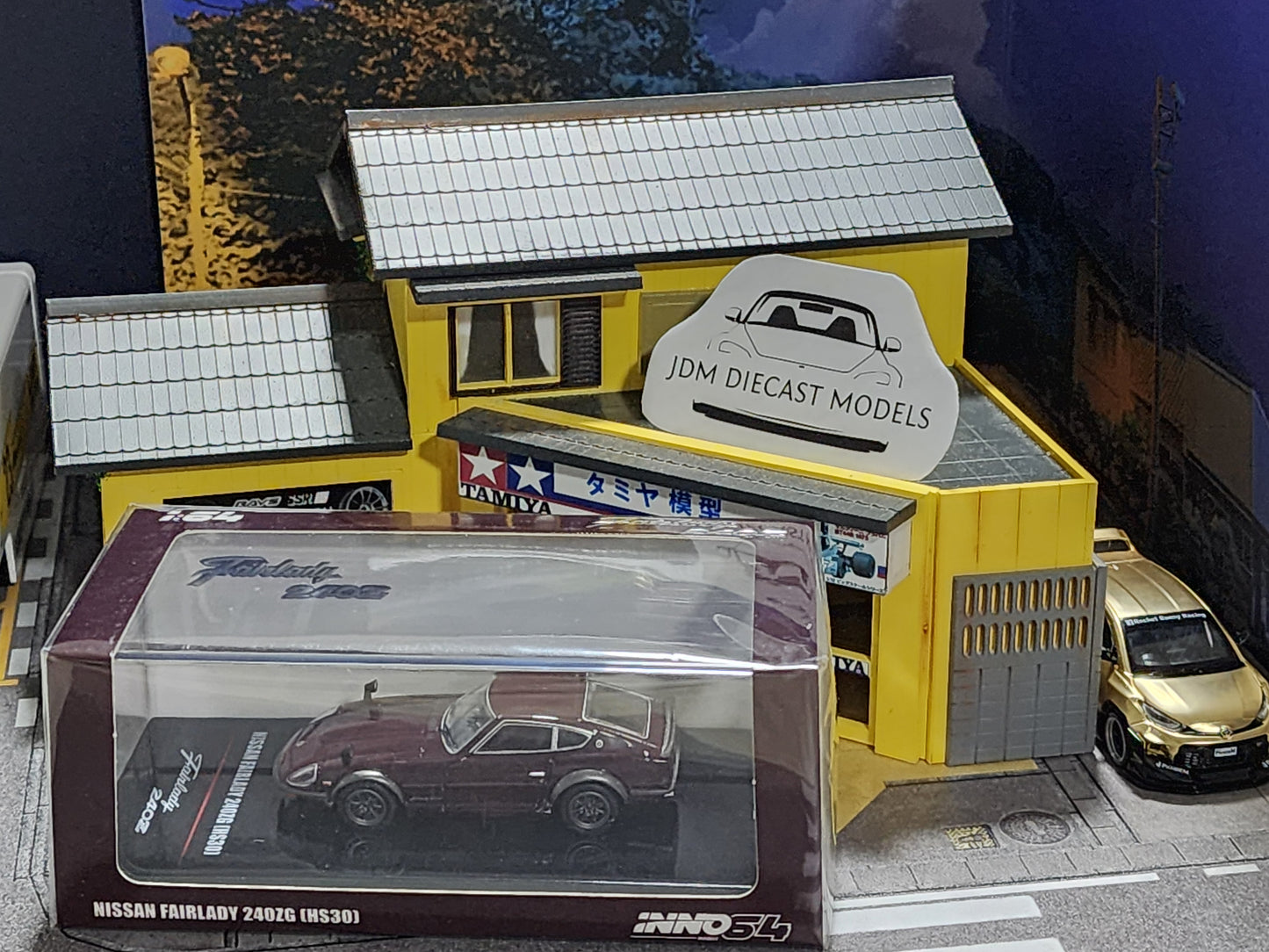 Inno64 Nissan Fairlady 240ZG (HS30) Maroon