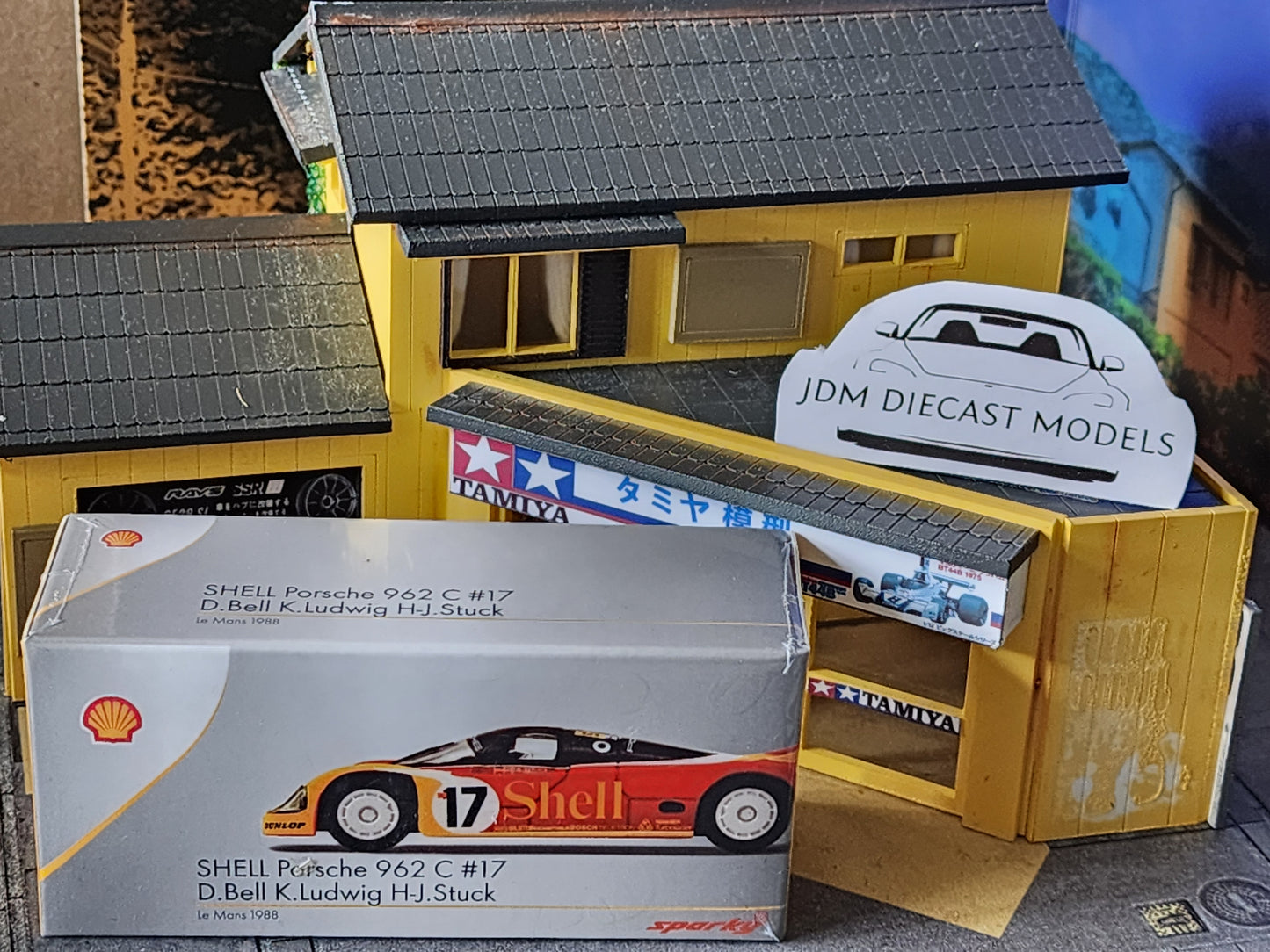 SPARKY 1/64 DIECAST Porsche 962C 2nd Le Mans D.Bell K.Ludwig H-J.Stuck SHELL 1988 #17