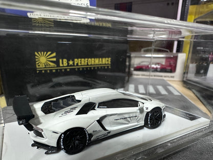 LB PERFORMANCE 1:64 LIBERTY WALK LB-WORKS Aventador LP700 White Resin