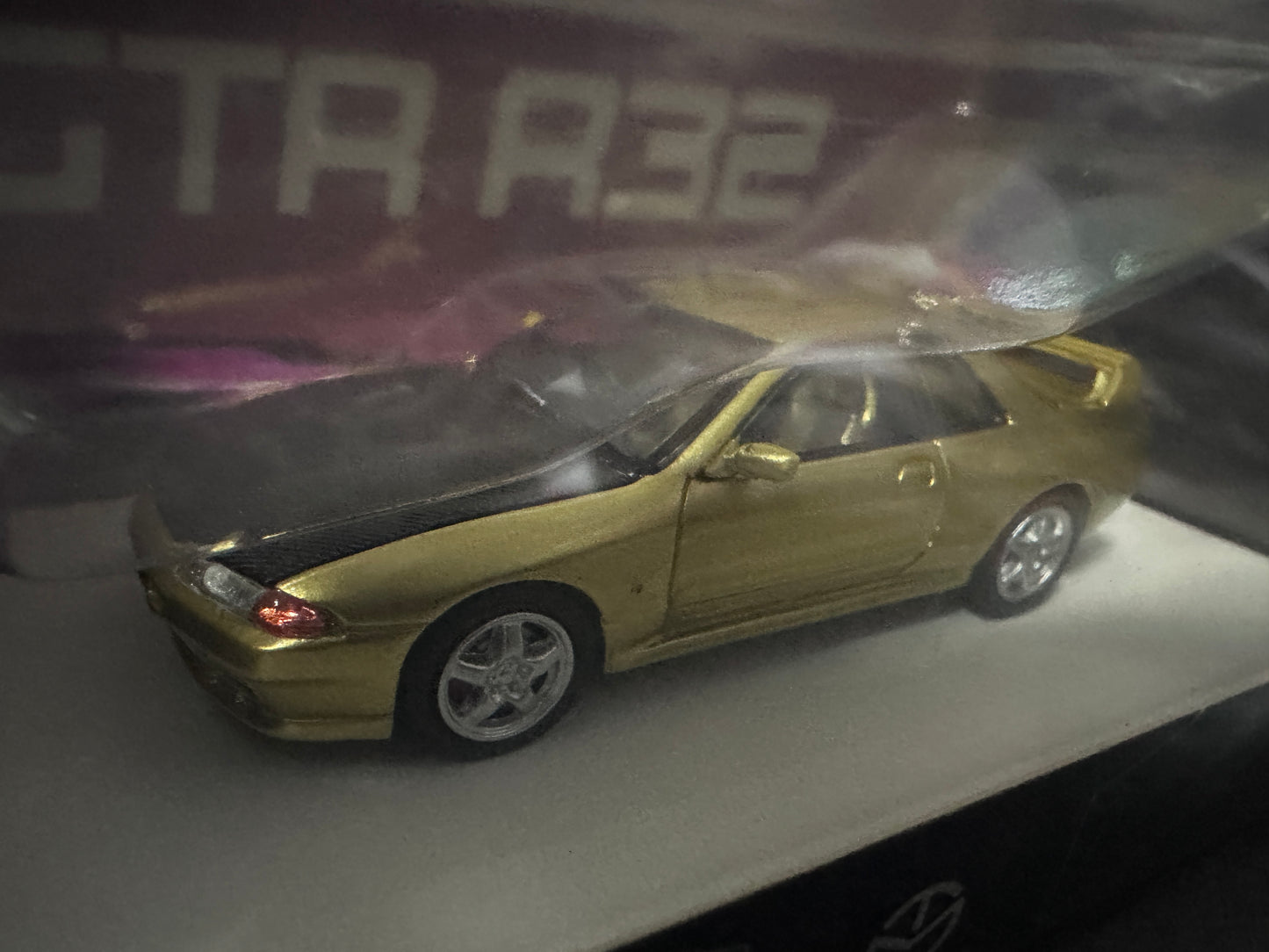 TimeMicro Nissan Skyline GT-R R32 Gold with Carbon Openable Hood