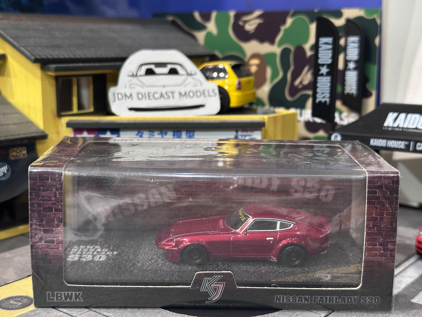 KJ Miniatures LBWK Nissan Fairlady S30 Metallic Red