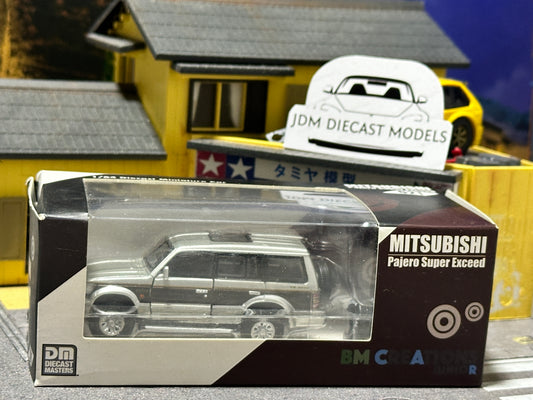 BM Creations Mitsubishi Pajero Red Stripe 64B0021