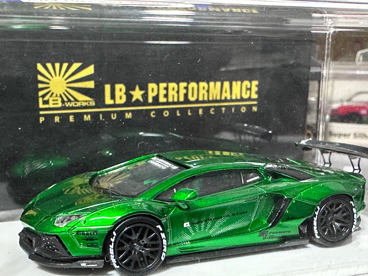 LB PERFORMANCE 1:64 LIBERTY WALK LB-WORKS Aventador LP700 Chrome Green Resin