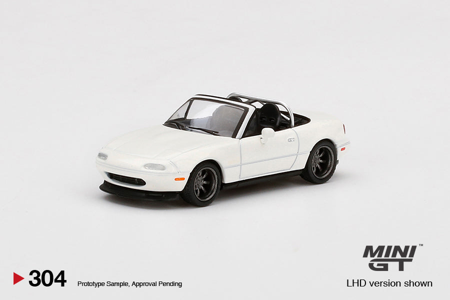 Mini GT Mazda Miata MX-5 (NA) Tuned Version (Classic White) MGT00304