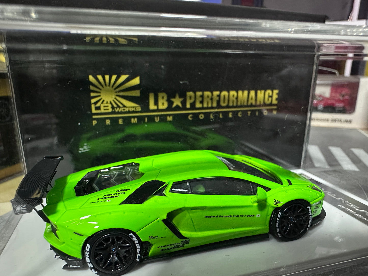 LB PERFORMANCE 1:64 LIBERTY WALK LB-WORKS Aventador LP700 Green Resin